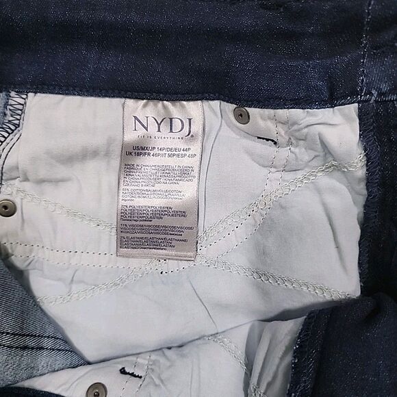 NYDJ Ella 14P Women's Denim Shorts With Lift X Tuck Technology - Picture 7 of 12